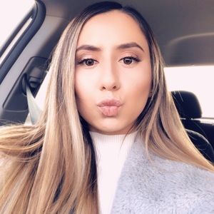 Meet your Posher, Katelyn